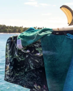 LEUS JOHN BARTON JUNGLE TOWEL -Dakine Surfing Store JohnBarton LEUS148 31017.1673632350