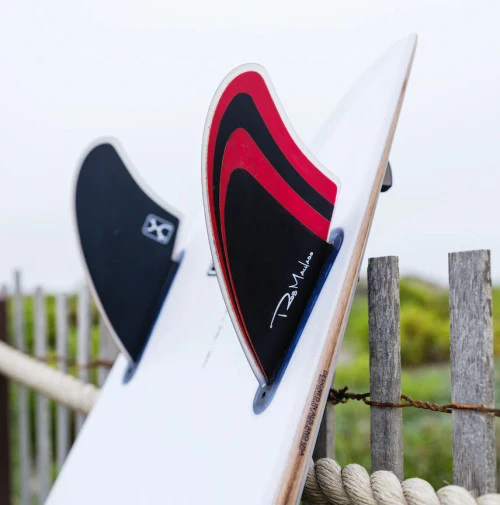 FIREWIRE TWIN MACHADO TWIN KEEL FIN DOUBLE TAB FINS (FINM-TKL-2F-2-O-RDBK) 2 FIREWIRE TWIN MACHADO TWIN KEEL FIN DOUBLE TAB FINS (FINM-TKL-2F-2-O-RDBK) - Image 2