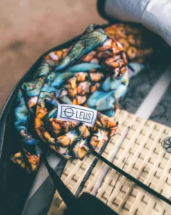 LEUS PINEAPPLE PARADISE TOWEL (EX) -Dakine Surfing Store leus beachtowel pineapple paradise boardbag 52918.1700415179